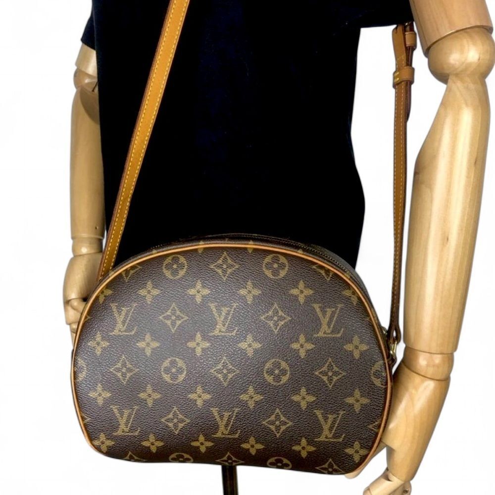 Auth LOUIS VUITTON BLOIS Monogram Crossbody Shoulder Bag w/ LV DUST BAG & COA - Picture 5 of 17